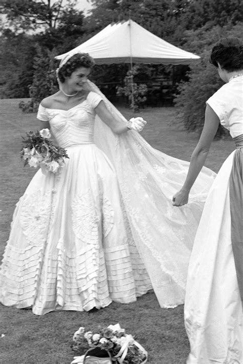 jacqueline kennedy onassis dress